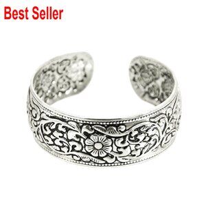 Vintage Carved Flower Cuff Bracelet Adjustable Metal Alloy Statement Jewelry